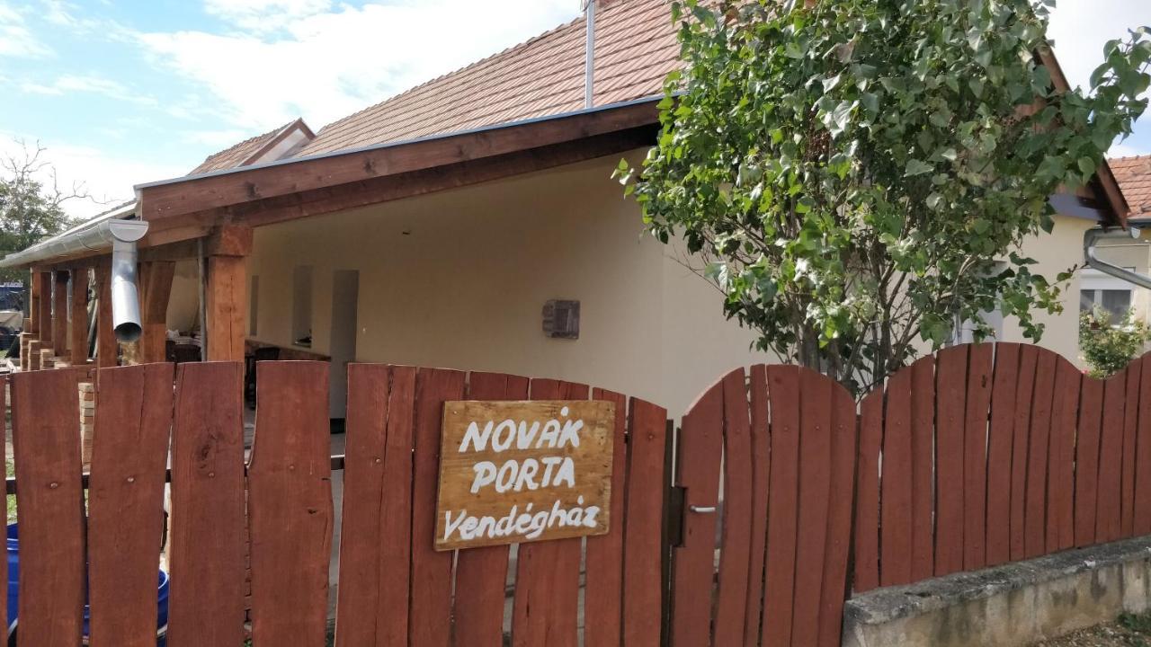 Oereghaz Vendeghaz Lägenhet Lakhegy Exteriör bild